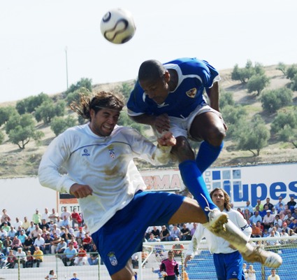 Manu Arias salta con Catanha